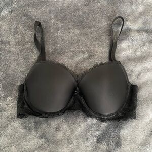 Victoria's Secret Dream Angels Demi Lace Bra
